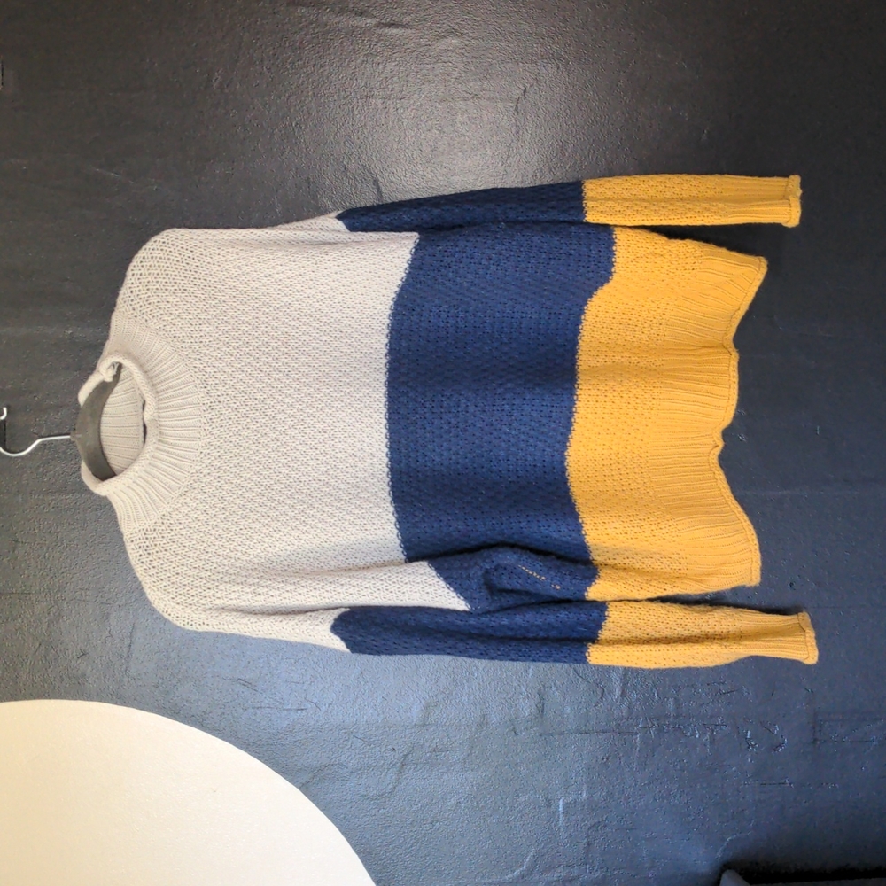 TeCrew Sweater